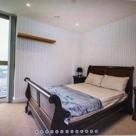 Luxurious Serviced Apartment In קרוידון מראה חיצוני תמונה